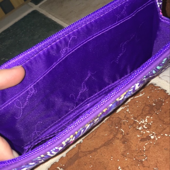 Never used Vera Bradley wallet - Picture 2 of 4